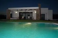 Cristelia Luxury Sea Front & Pool Villa Вилла