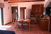 Cristelia Luxury Sea Front & Pool Villa Лакания