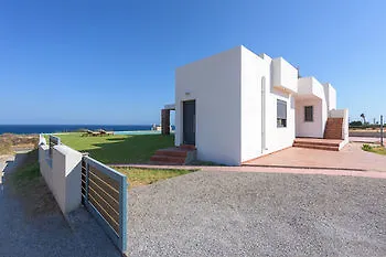 Cristelia Luxury Sea Front & Pool Villa *